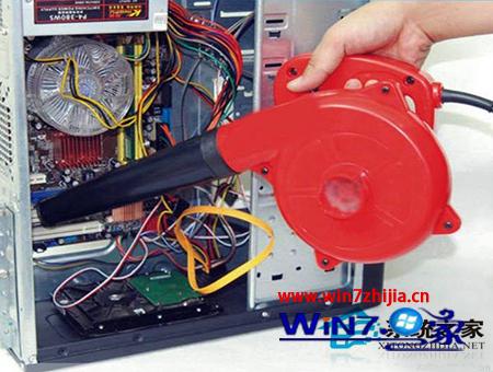 清理Win8系统电脑清理灰尘时需要注意的事项